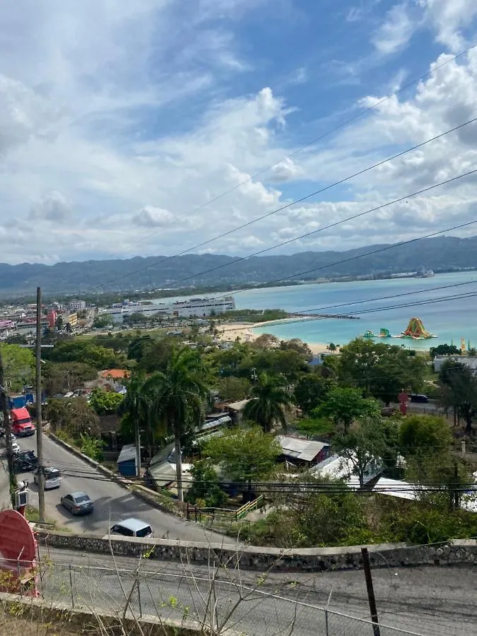 K&S Seaview Luxury Apartment Montego Bay Jamaica